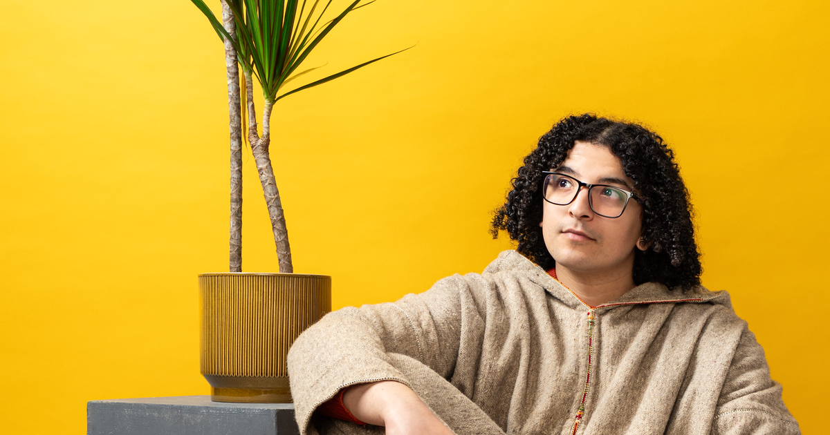 Ayoub — En verbied vogels om te fluiten